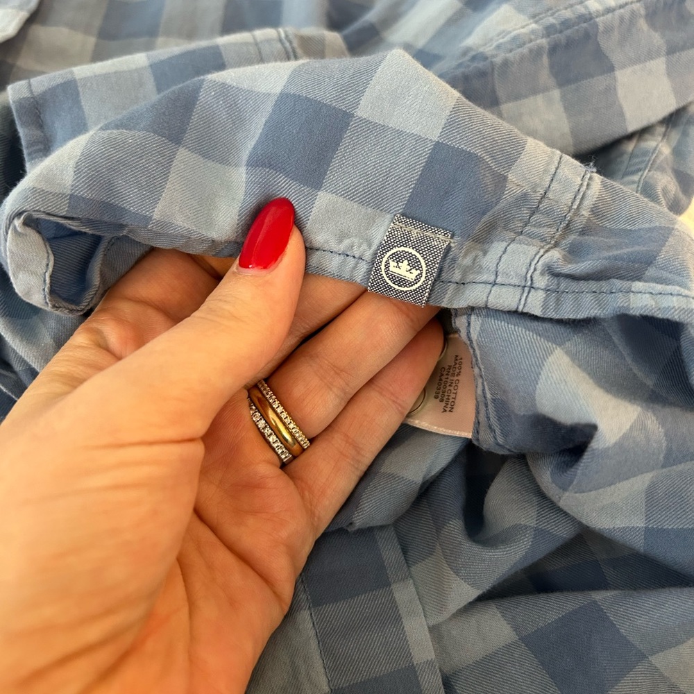 Peter Millar Button Down - Great Condition! - image 7
